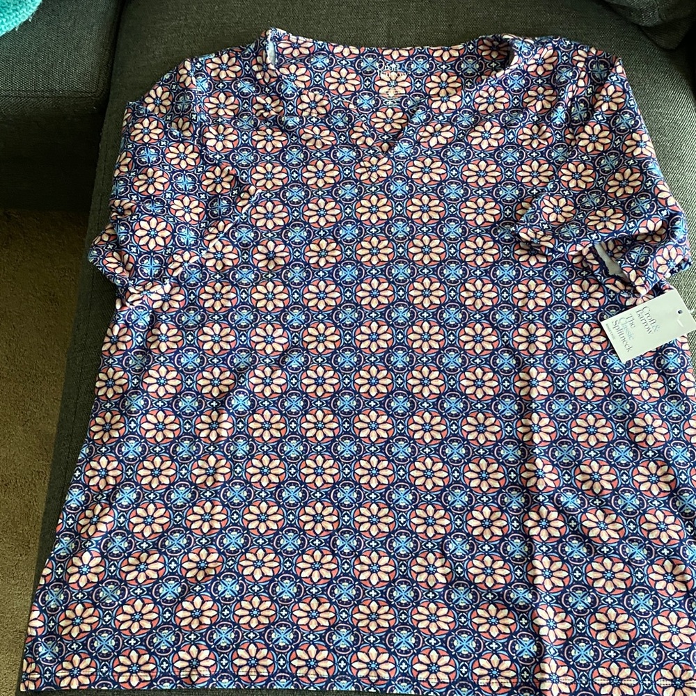 Croft & Barrow Women’s Casual Shirt - Blue and Pink Pattern
